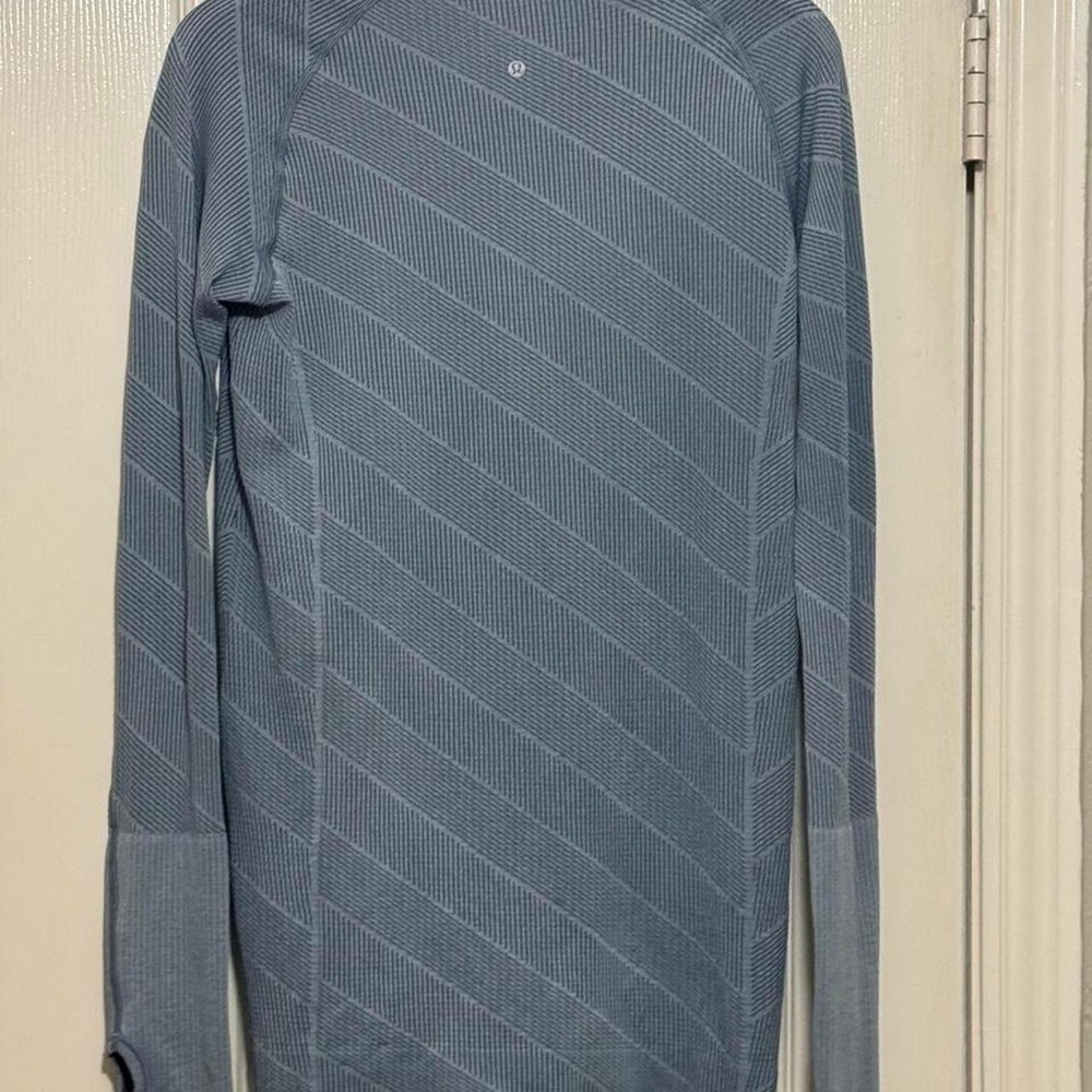 Lululemon Rest Less Pullover Long Sleeve Ribbed Top Gray Blue Womens Size 8